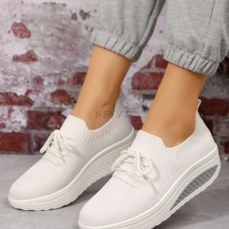 

2023 New Fashion All-Match Black White Vulcanize Shoes Type Flat Low Heel Round Head Deep Mouth Slip-on Casual Sneakers