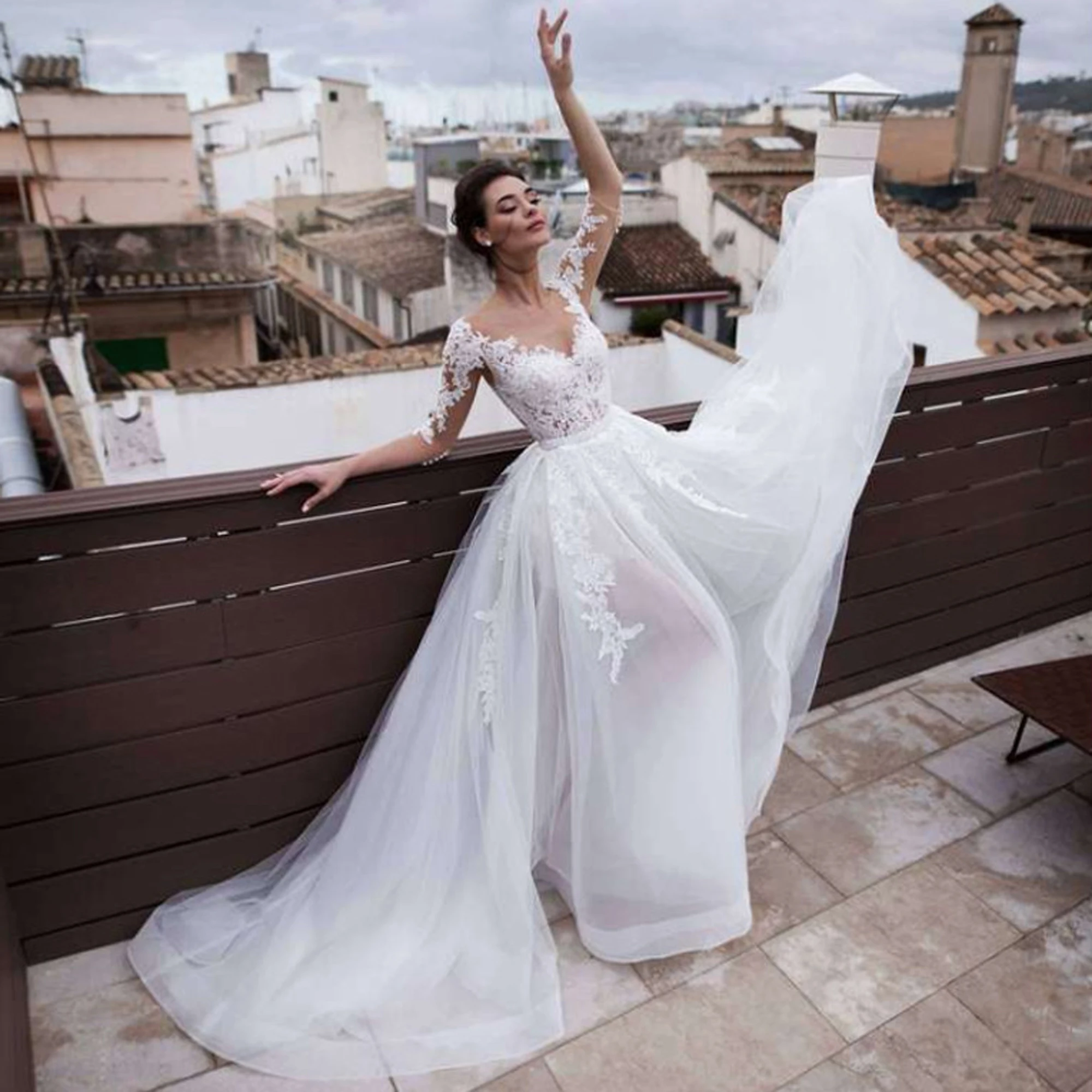 

Beautiful Sheath Lace Appliques Short Wedding Dresses With Detachable Train Two Pieces Bridal Gowns Sexy For Bride Vestidos