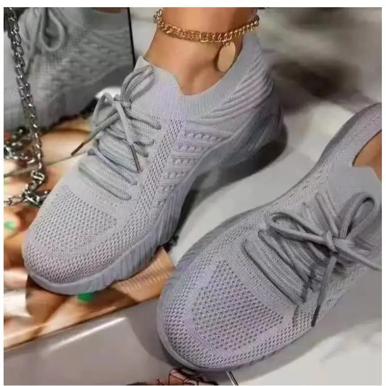 

2022 Sneakers Women Plus Size Femme Women's Shoes Fashionable Vulcanize Sneakers Comfortable Lace Up Loafers Female Women Shoes