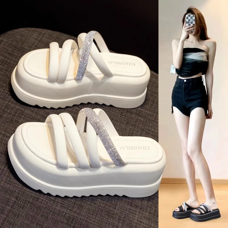 

Женская модель лета 2023, новая модель с круглыми искусственными камнями, две пары босоножек снаружи