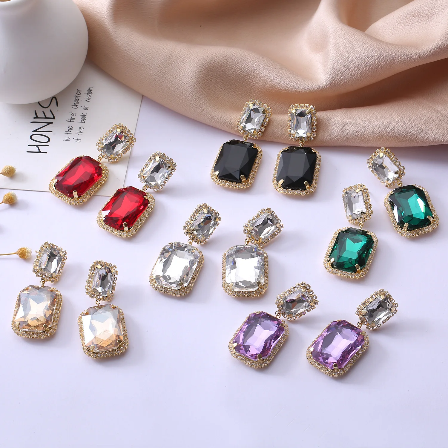 

2022 New Luxury Jewelry Square Crystal Statement Earrings For Women Party Bijoux Femme Rhinestone Geometric Pendientes Brincos