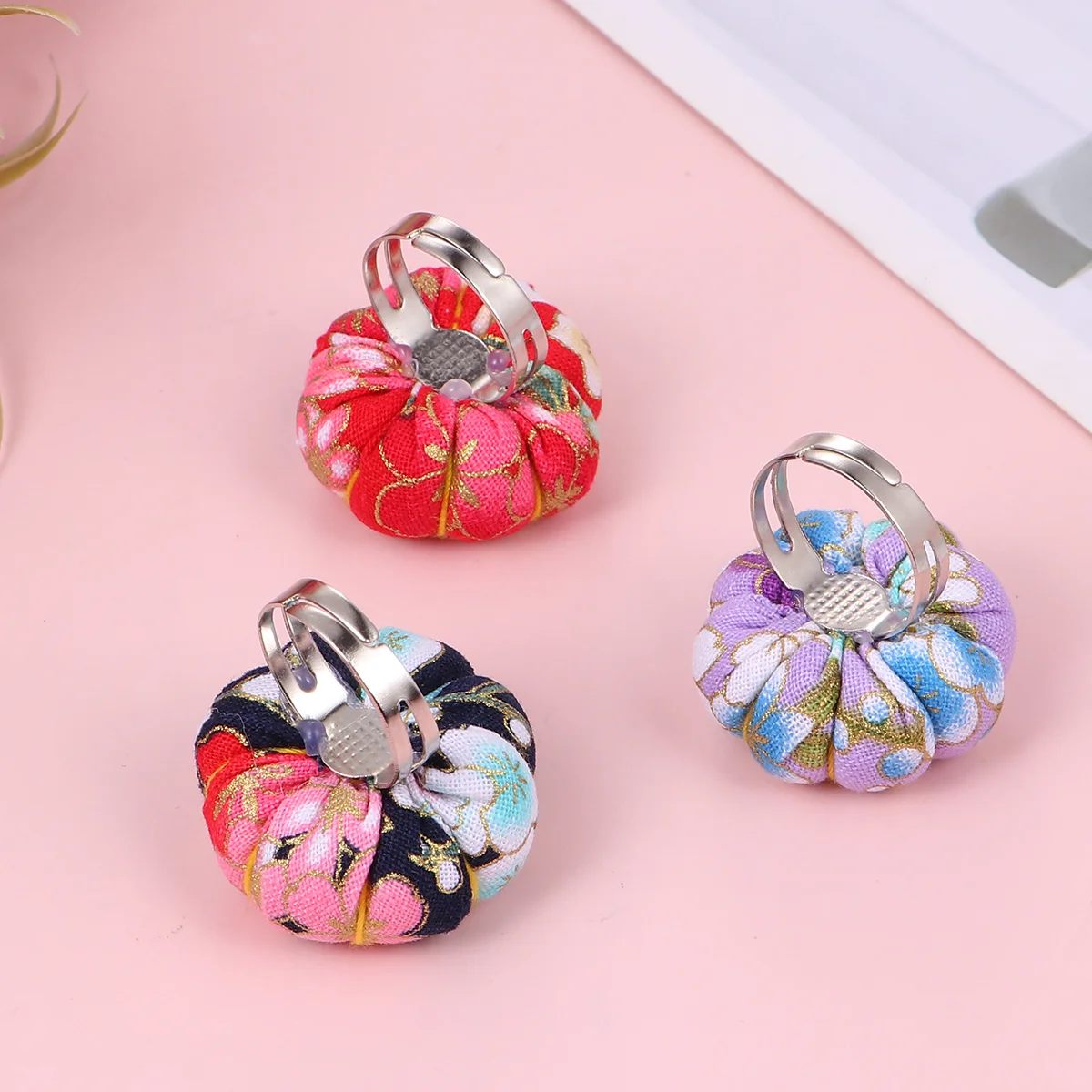 

Pin Cushion Sewing Needle Holder Wrist Cushions Ringquilting Wearablewristband Pincushion Pincushions Elastic Novelty Cotton