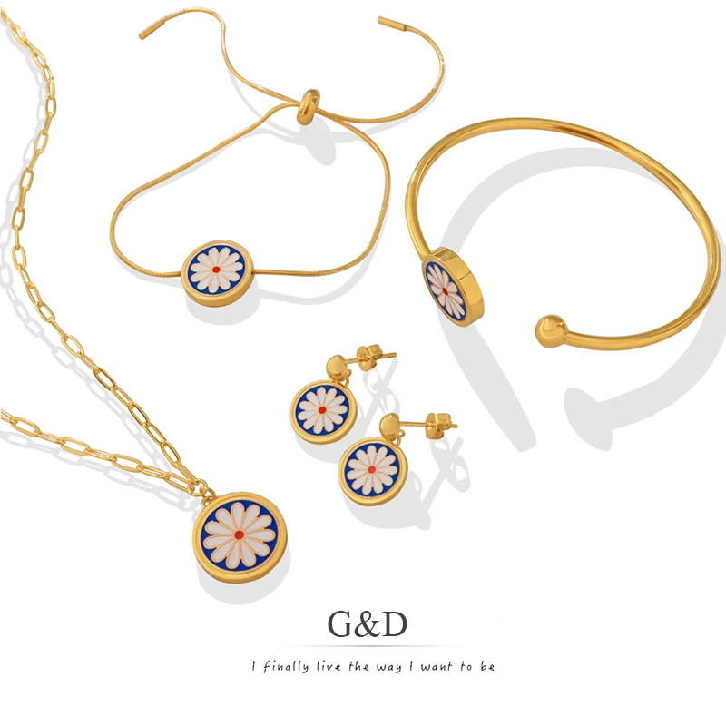 

G&D 4pcs/Set Trendy Summer Daisy Flower Round Pendant Jewelry Set Waterproof Stainless Steel Sun Flower Jewelry Set for Women
