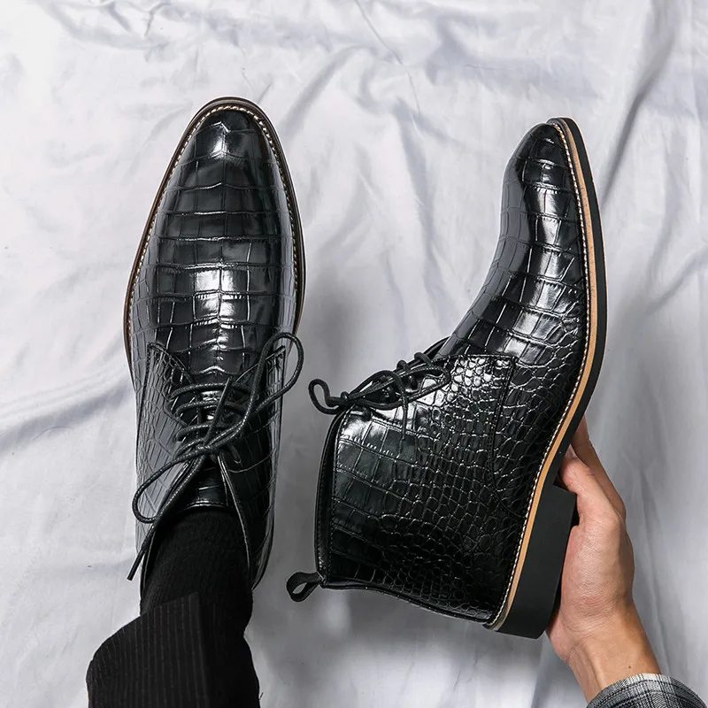 Классические модные коричневые мужские модельные туфли кожаные с острым носком