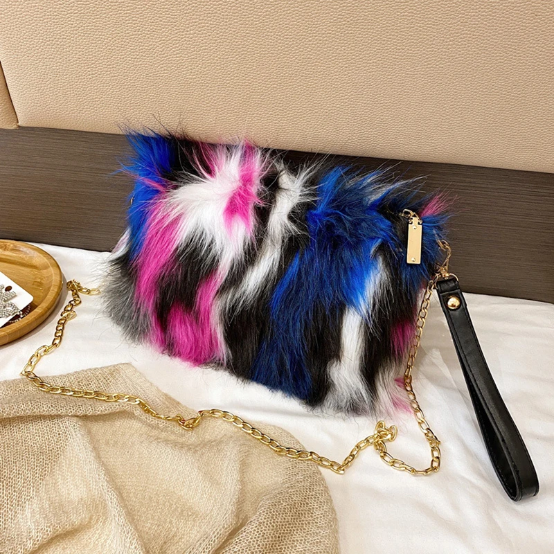 

2021 Winter New Plush Bag Fashion Color Matching Square Zipper One Shoulder Diagonal Hand Holding Woman Bag