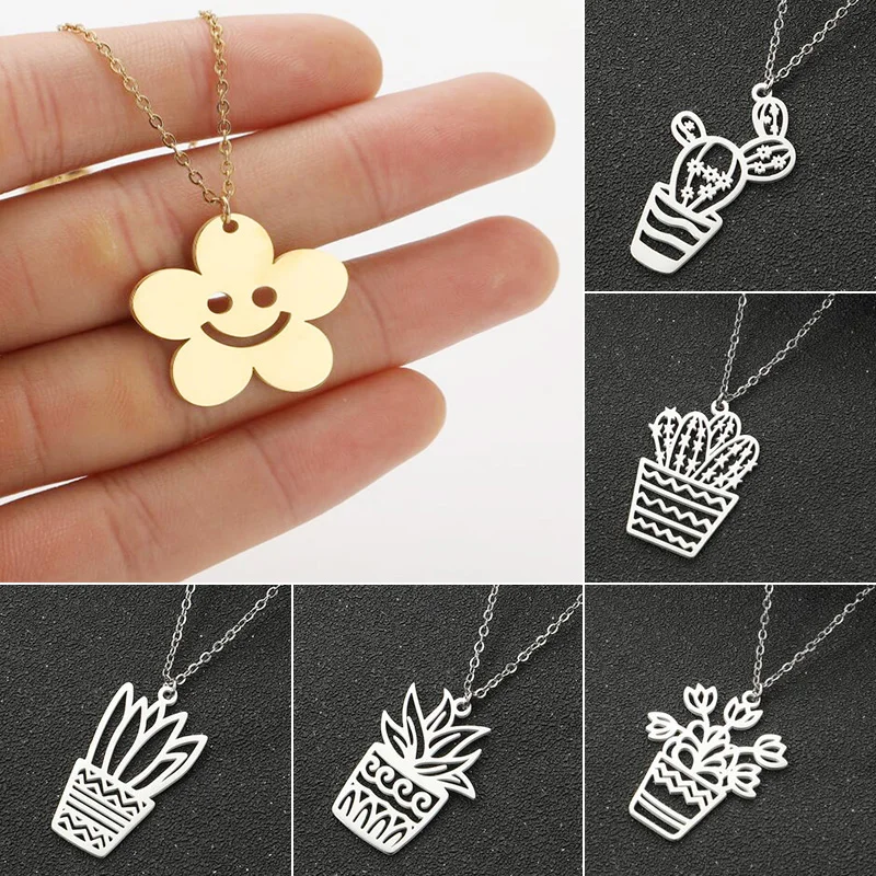

Fashion Flower Smiley Face Hollow Plant Pendant Necklace for Women Leaf Aloe Vera Charm Sweater Chain New Jewelry Accessory Gift