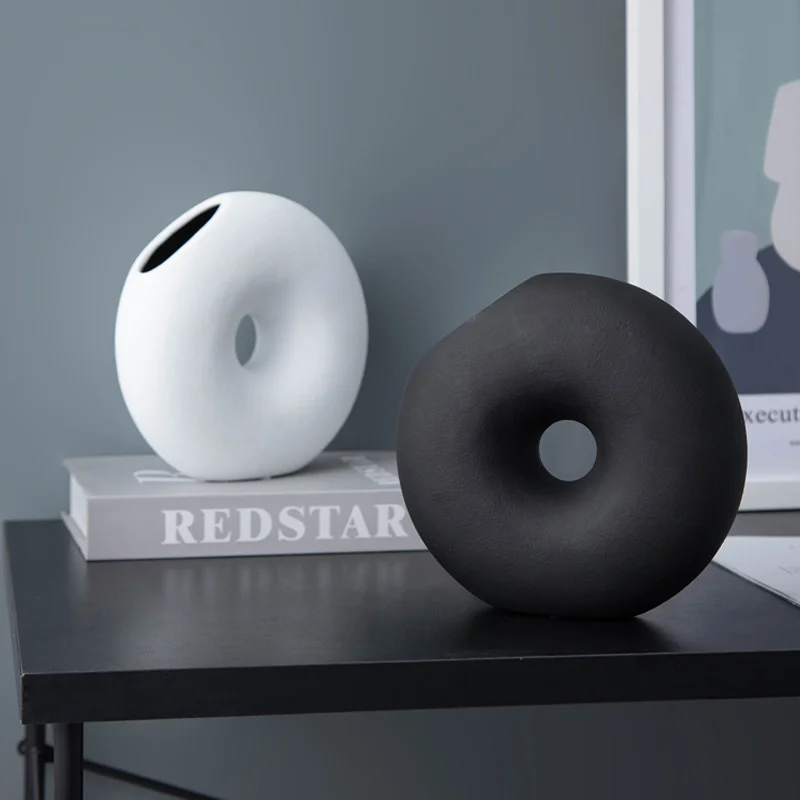 

Black And White Donut Vase Ceramic Kawaii Home Decor Flower Pots Vase Round Shape Table Craft Vases For Centerpieces Weddings