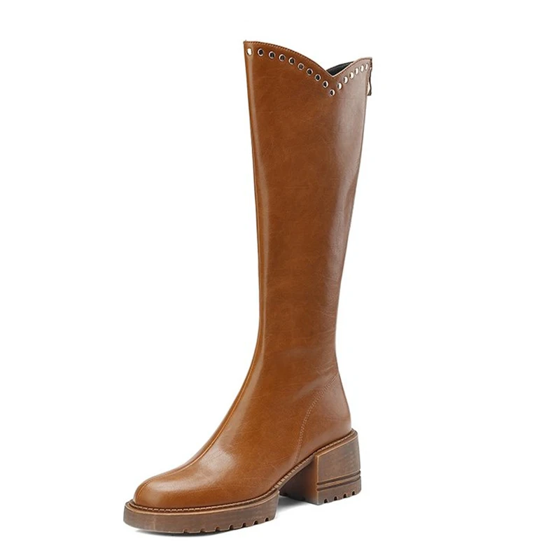 Женские кожаные высокие сапоги на массивном каблуке туфли до колена с