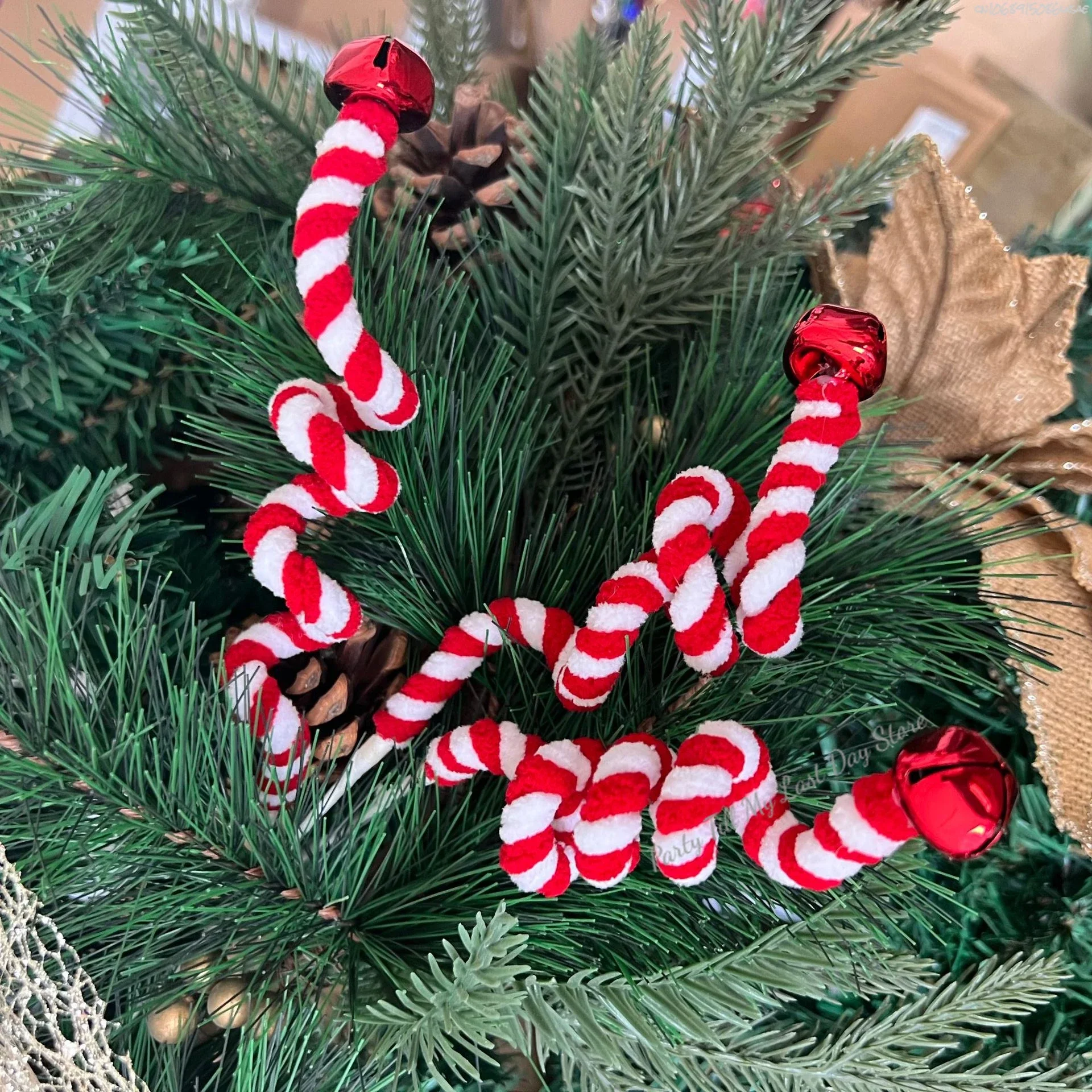 Украшение рождественской елки красные/белые шерстяные колокольчики вьющиеся