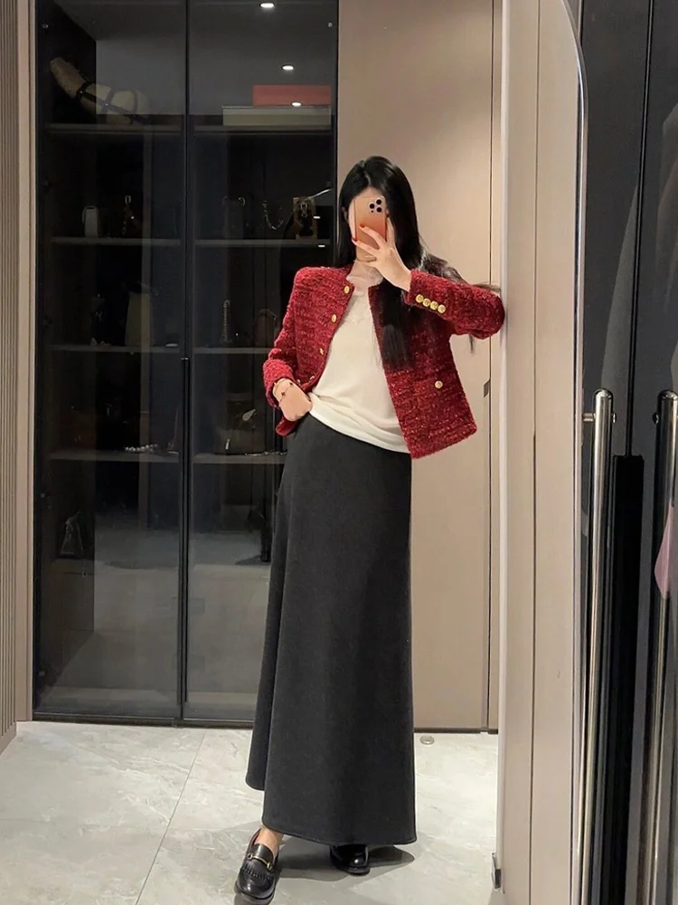 Нежная кружевная трикотажная нижняя рубашка со страусиными перьями женская