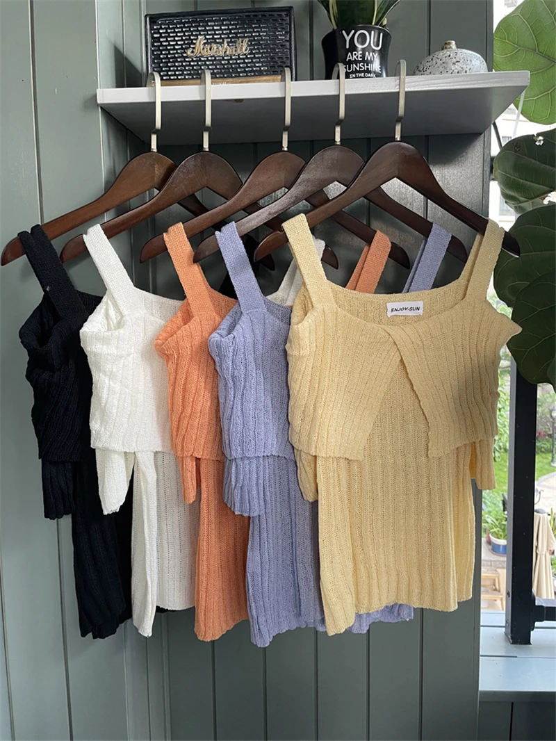 

Женская трикотажная кофта без рукавов, с воротником-лодочкой