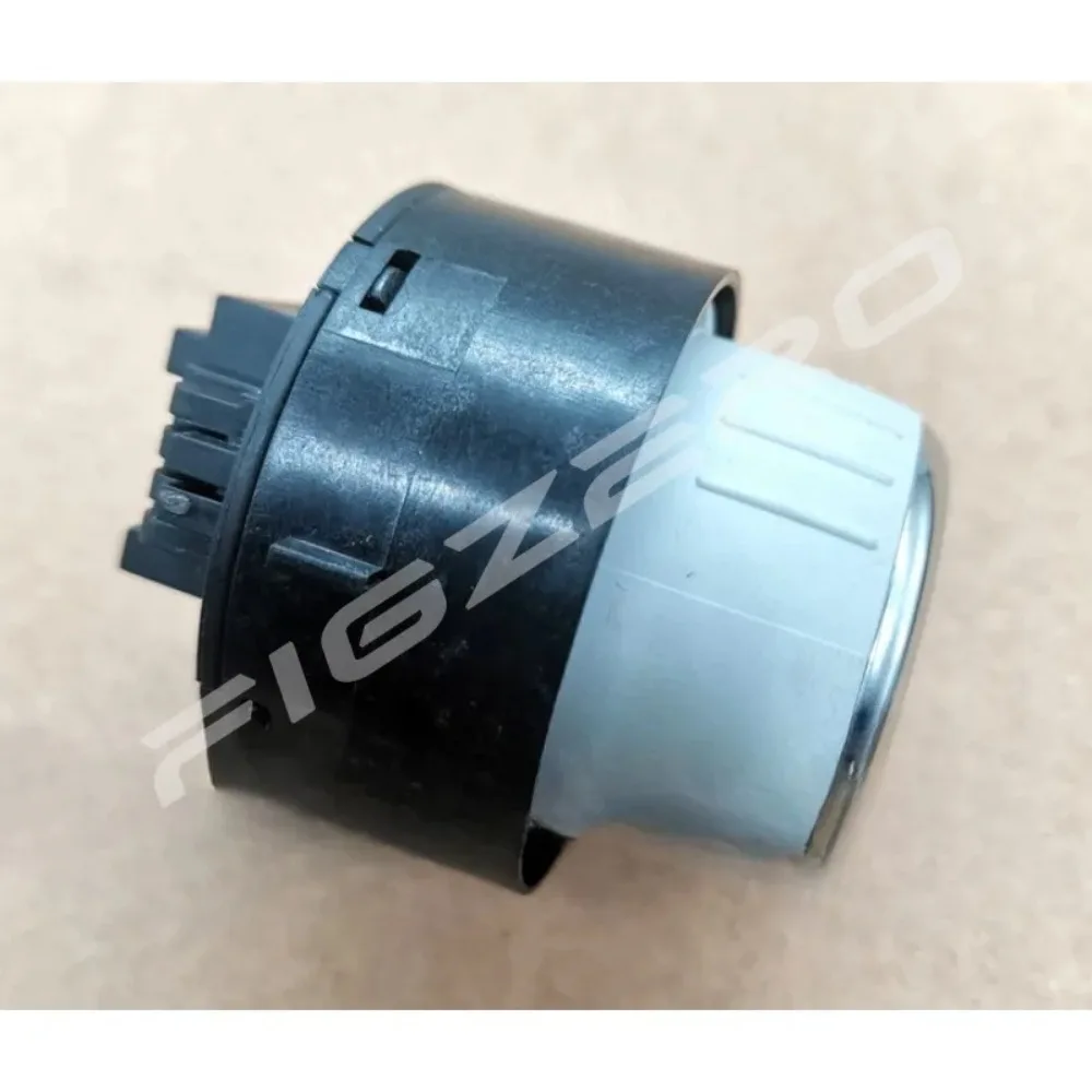 Фото Кнопка управления стеклоподъемником/люком Figzero (серая, новая) для Roewe RX5, RX3, MG ZS №5