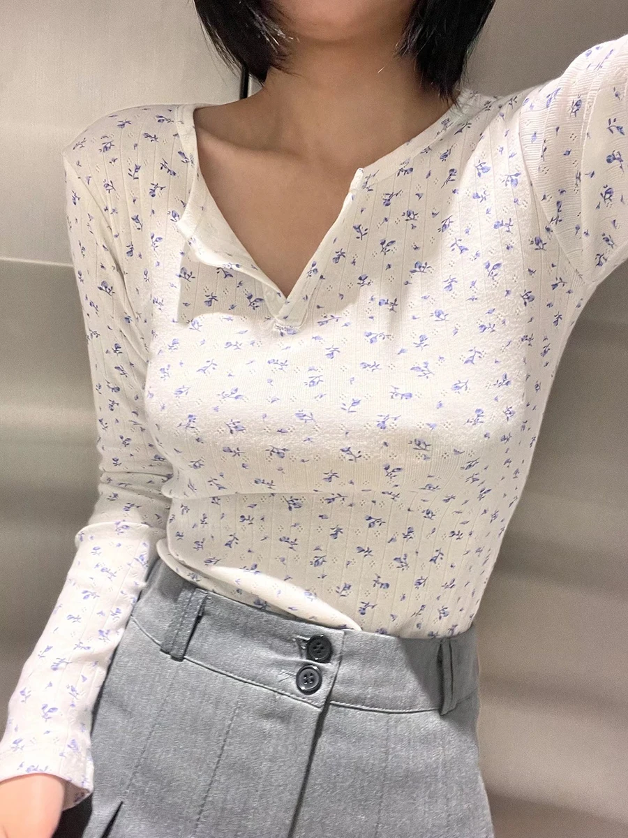 

Vintage Cute Floral Print Cotton T-shirts Femme Button Hollow Out Slim Long Sleeve Tees Casual Autumn Y2k Chic Tops For Women