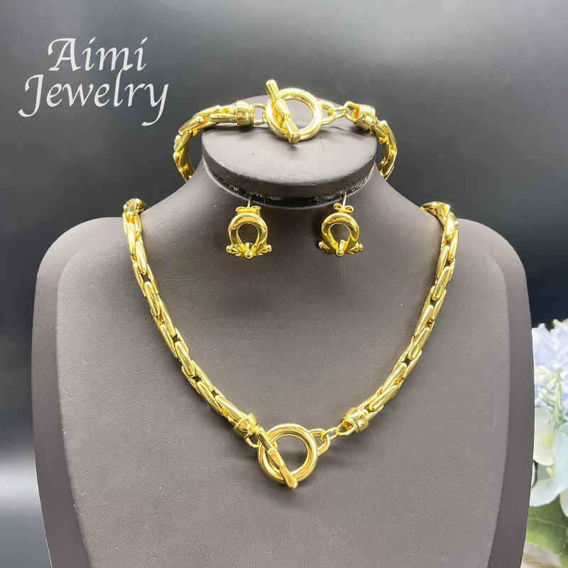 Комплект женских ювелирных изделий из 3 предметов ожерелье и серьги браслета