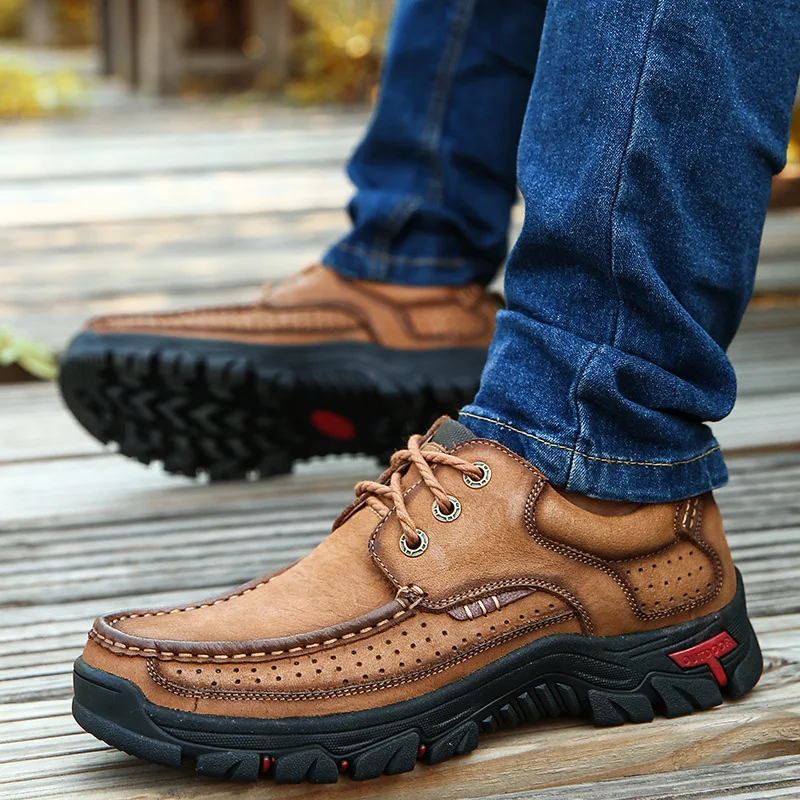 

2022 spring and autumn new mountaineering construction site work large size tooling shoes casual dad outdoor leather shoes