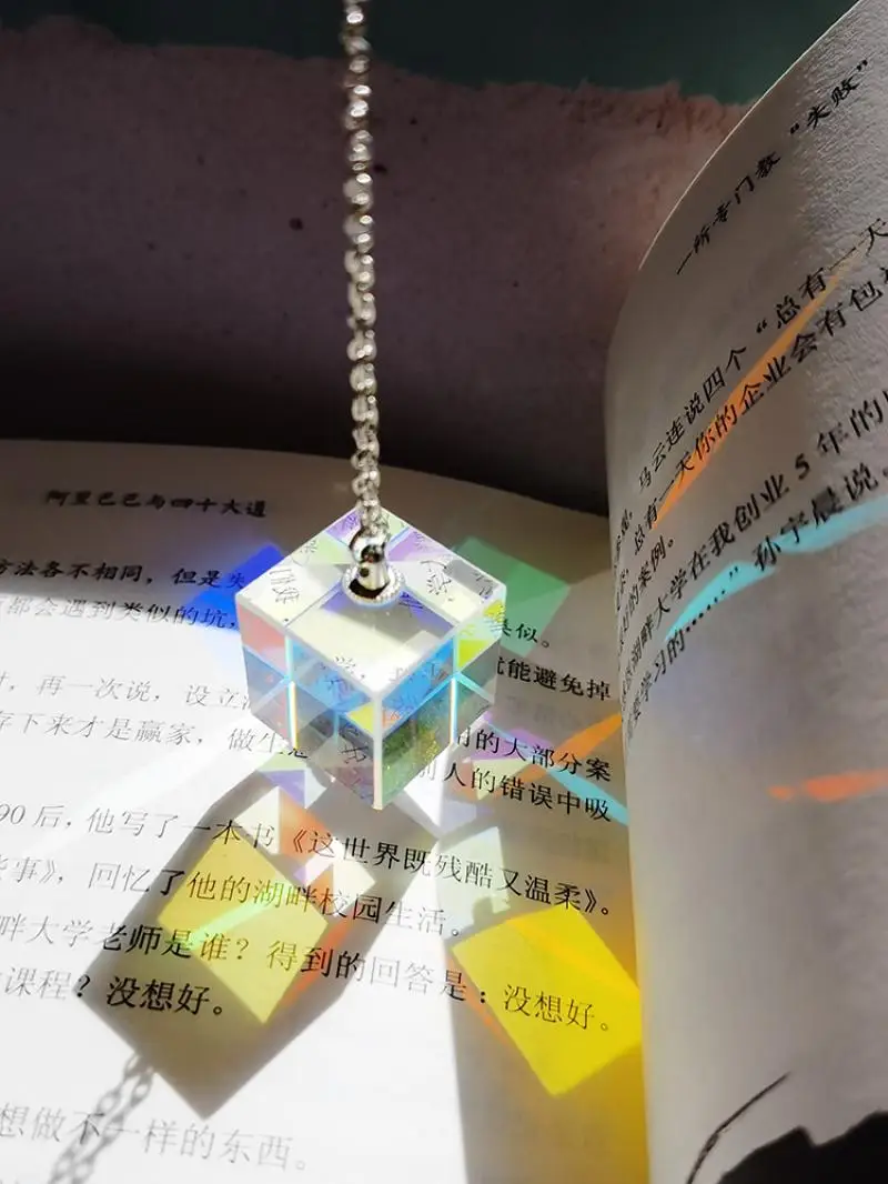 

Ожерелье в форме Ловца солнца, светлый подарок, подвесная цепочка, искусственный куб светильник подвесной креативный подарок для автомобил...