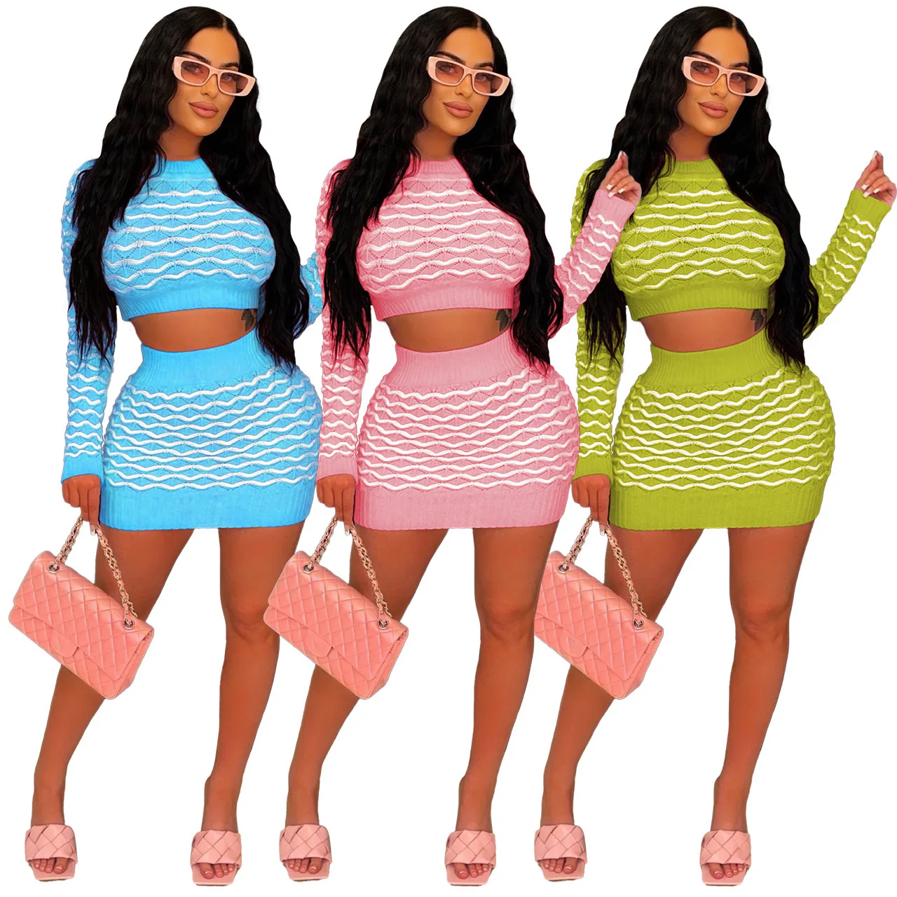 

Женский комплект из двух предметов с юбкой и блузкой