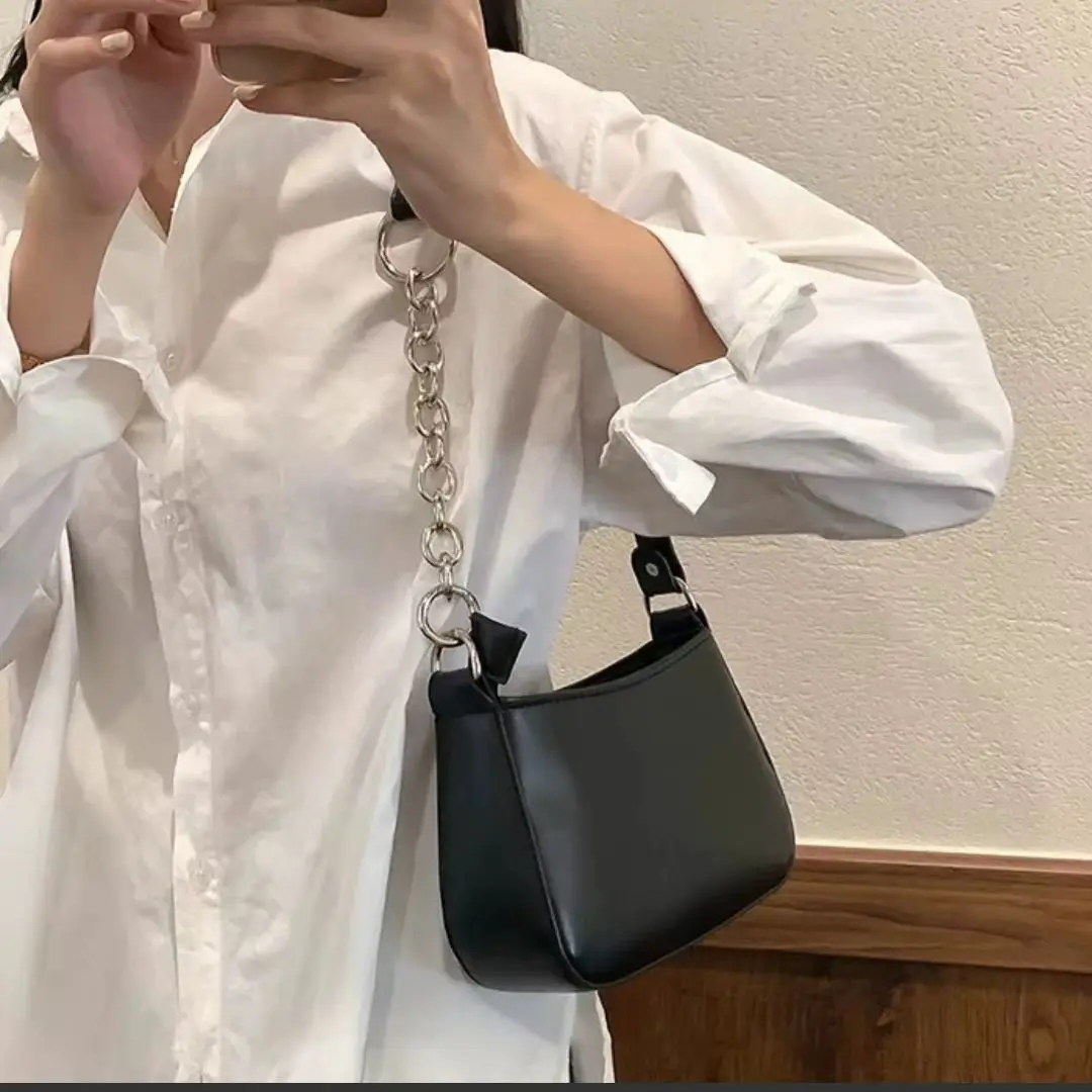 Small Design White Underarm Bag Crossbody Bag 2023 New Women's One Shoulder Small Chain Bag Handbag