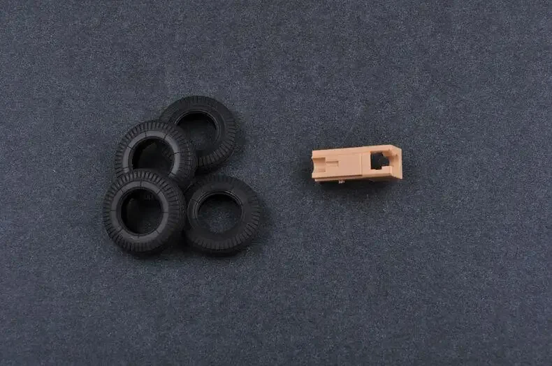 Комплект модели Trumpeter 1/35 02349 Советский 100-миллиметровый пистолет для самообороны