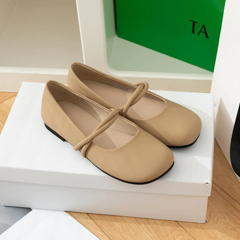 

Новинка 2022, модная женская повседневная обувь из искусственной кожи, модные женские мокасины на плоской подошве, женская обувь для вождения...