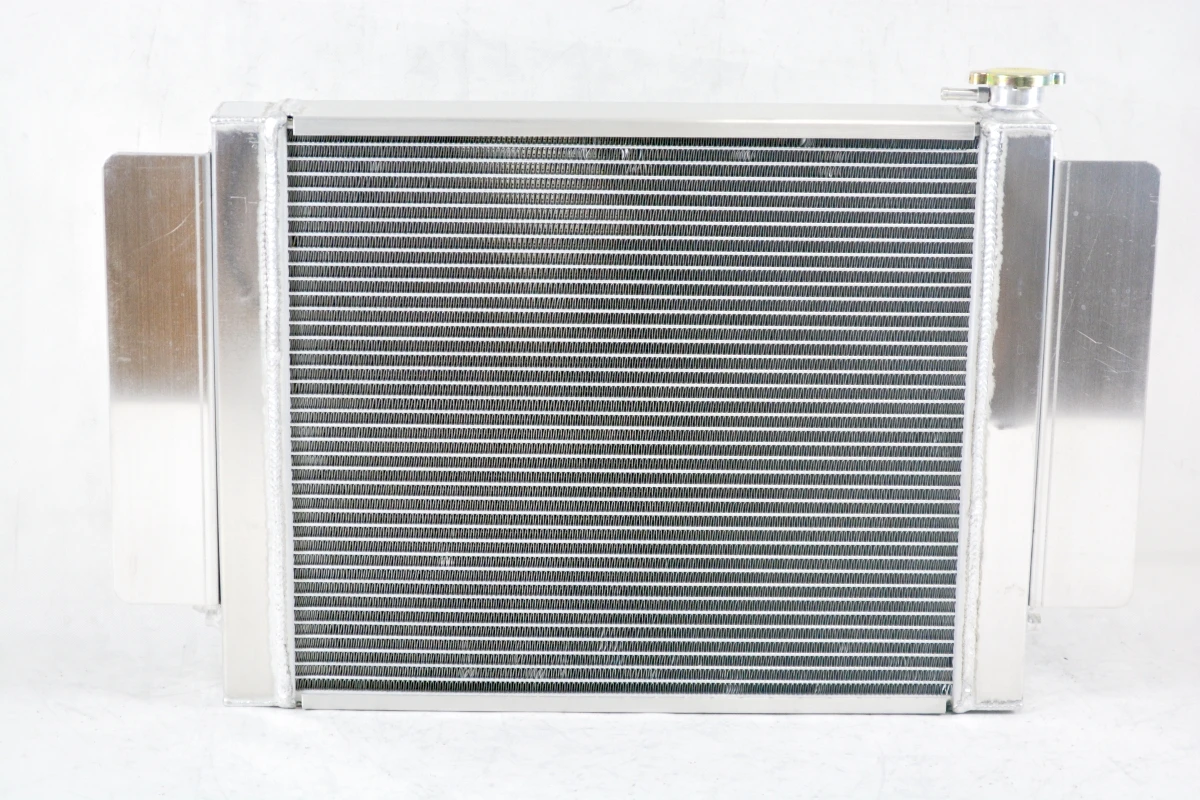 Алюминиевый радиатор для Mazda RX2 RX3 1970-1983 годов/B RX4 RX5 RX7 12A 1146cc с трубой обогревателя