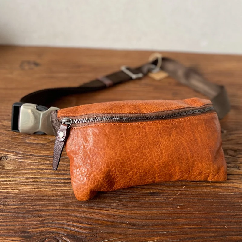 

AETOO Retro do old cowhide simple mobile phone bag Fanny pack men's plant tanned leather chest bag men's motorcycle backpack ch
