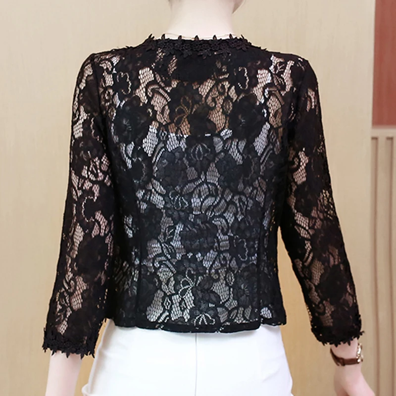 Женский кружевной кардиган с вышивкой и V-образным вырезом