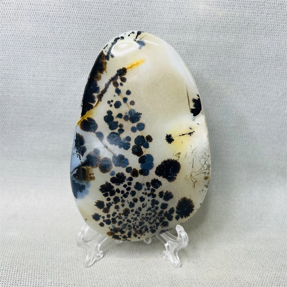 

Natural Rock Black and White Agate Killer Whale Agate Home Spirit and Room Decoration Witchcraft Worship and Altar Supplies