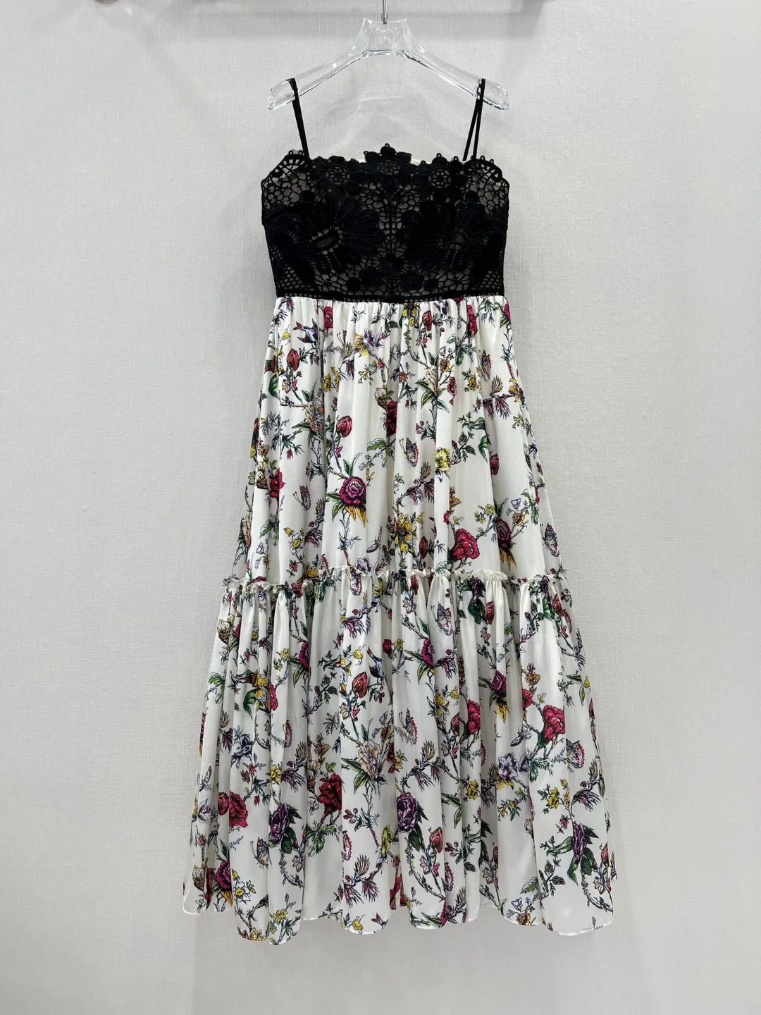 2023 spring and summer women's clothing fashion new Patchwork Embroidered Strap Printed Flower Dress 0526
