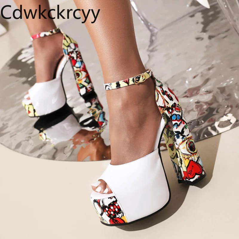 

Летние новые стильные модные женские сандалии с открытым носком на высоком каблуке, сексуальные женские сандалии с квадратным каблуком дву...