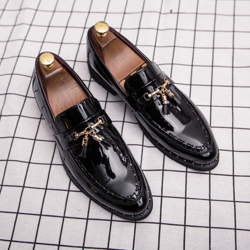

large size men luxury fashion party nightclub dress patent leather tassels shoes slip-on driving shoe breathable black loafers
