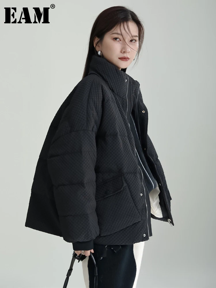 

[EAM] Loose Fit White Big Size Warm Down Jacket New Long Sleeve Warm Women Parkas Fashion Tide Autumn Winter 2022 1DF2629