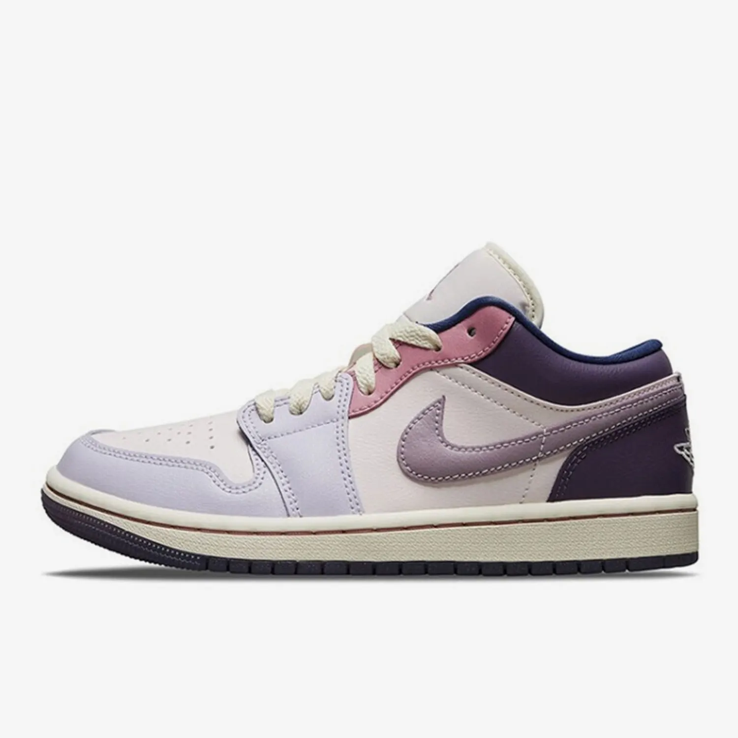 Фото Женские повседневные кроссовки Nike Authentic AIR JORDAN 1 с низким верхом DZ2768-651 №2