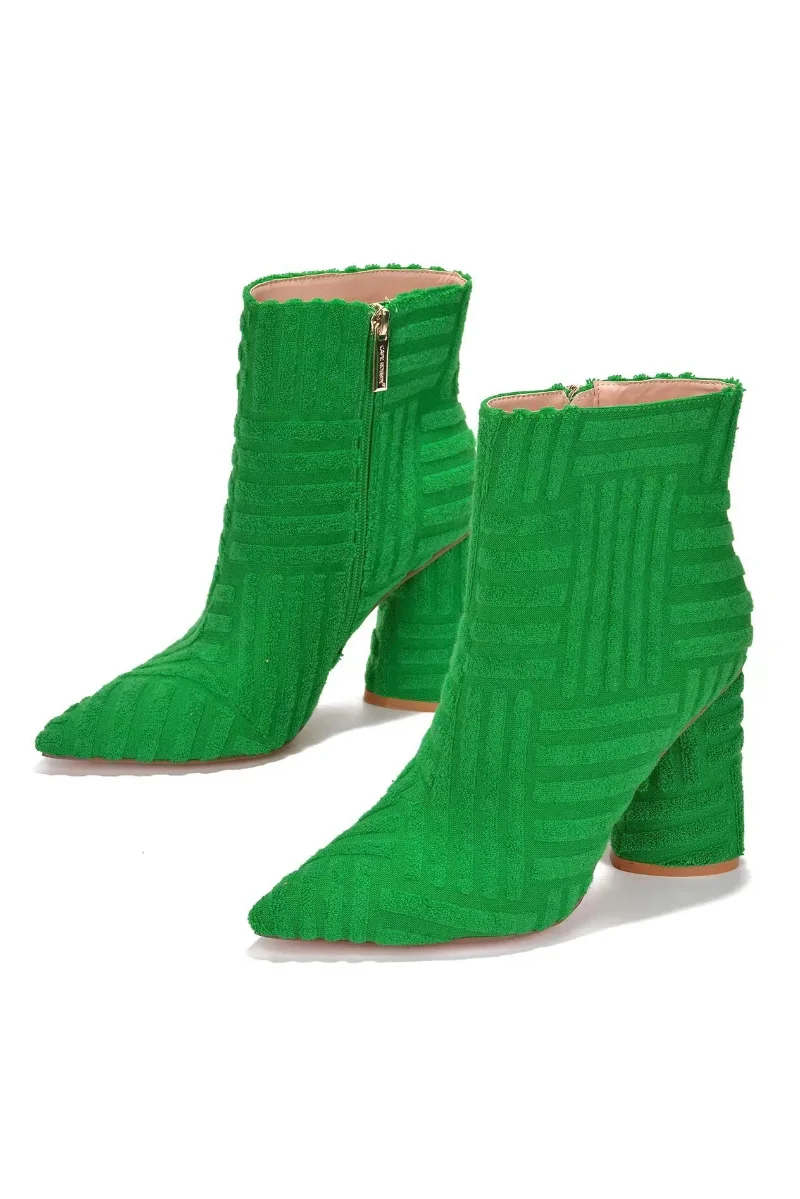 Boots Woman Winter 2022 New Warm Suede Plush Pointed Toe Luxury Fur Heels Fashion Western Zipper Black Comfortable Chelsea Boots