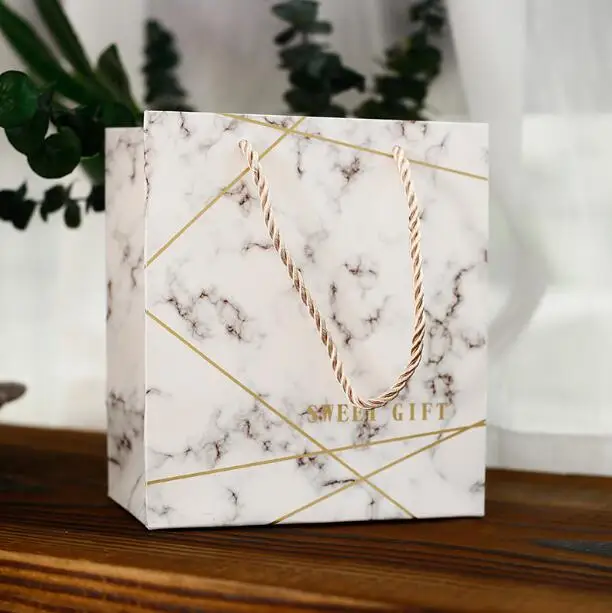 

30Pcs White Marble Sweet Gift Wedding Favors Gift Bags Handbag Party Supplies Paper Bag For Holding Gift Box / Candy Box