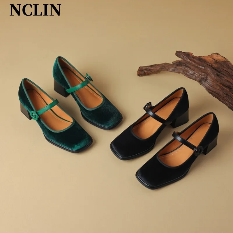 Женские туфли на массивном каблуке бархатные ручной работы платформе квадратный