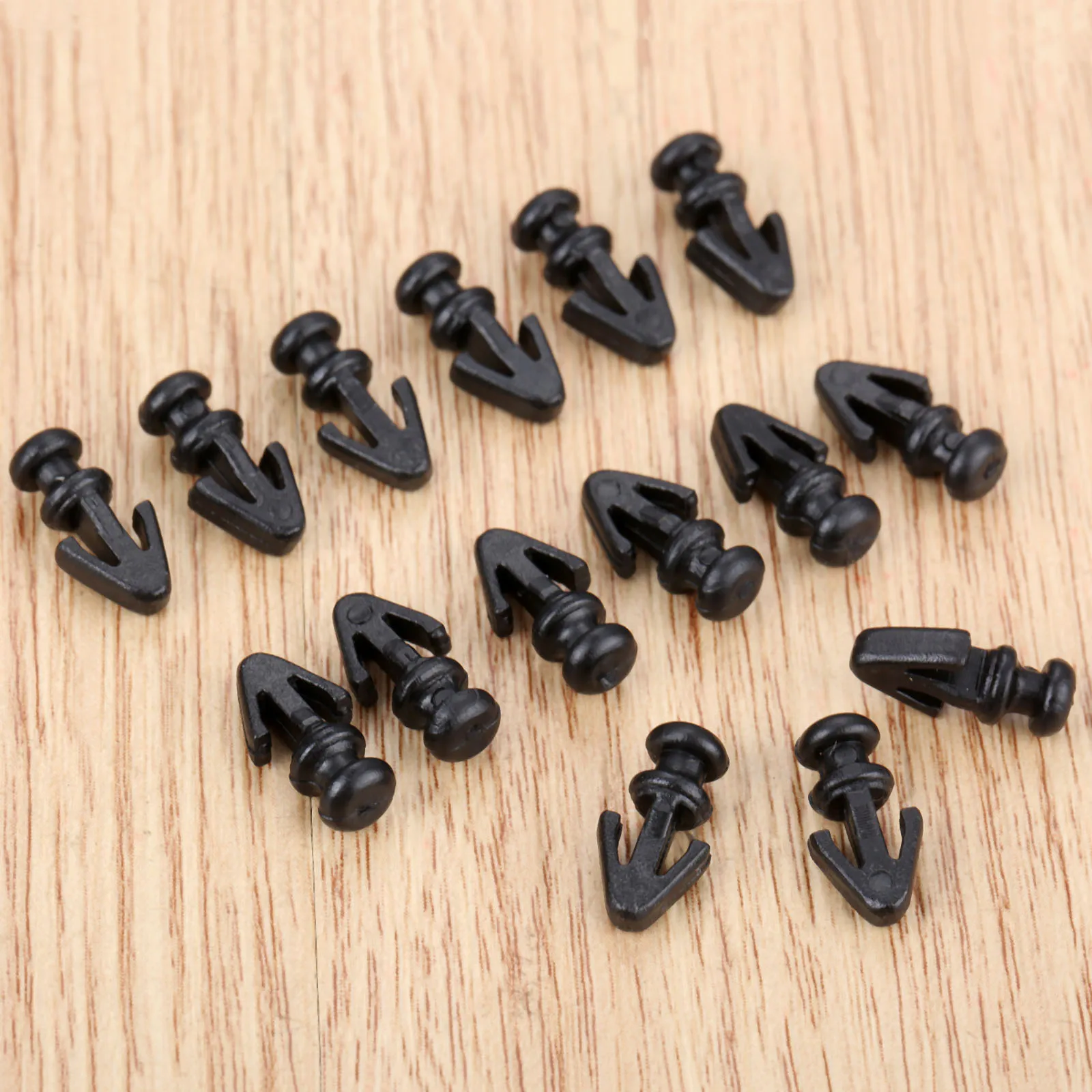

50Pc Auto Fastener Clips Lower Weatherstrip Door Seal Sill Sealing Strip Clips Rivet For Ford Mondeo MK2 MK3 MK4 Car Accessories