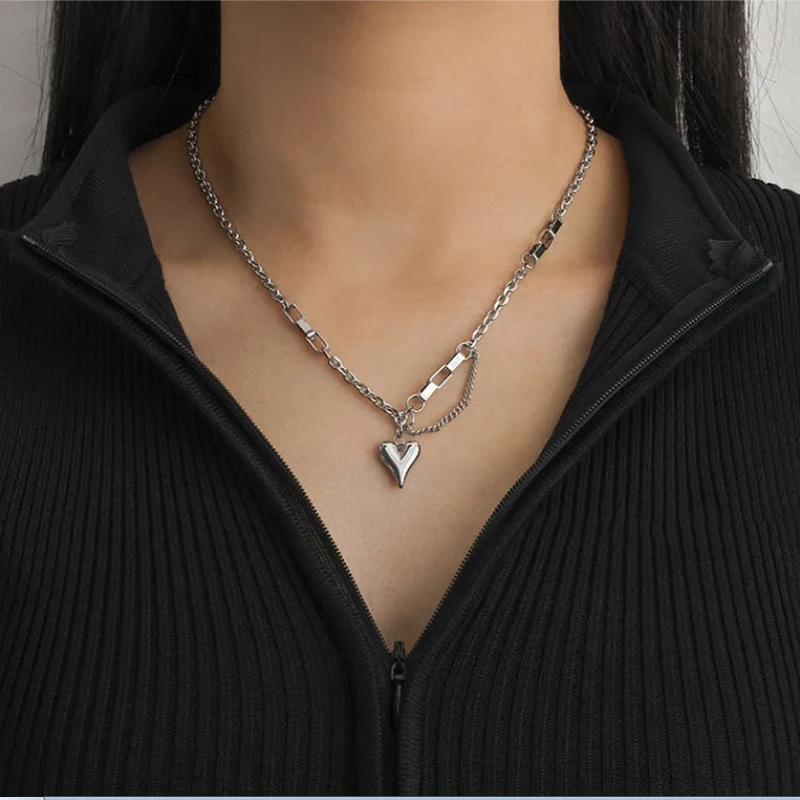 

Hiphop Stainless Steel Chains Chokers Necklaces for Women Men Punk Jewelry Metal Heart Pendant Necklace Femme New Bijoux 2022