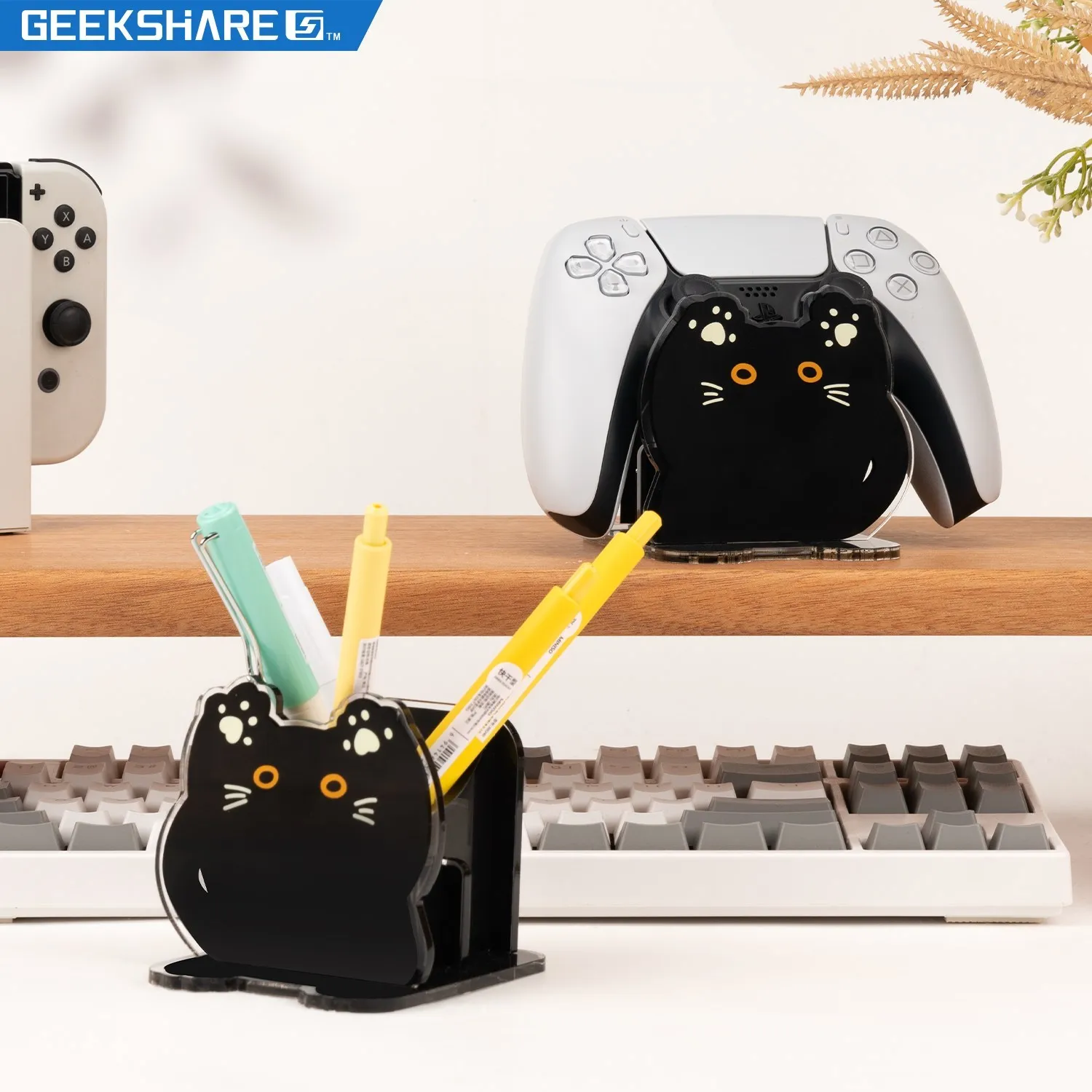 

GeekShare Controller Bracket Balck Cat Controllers Holder Dock Desktop Pen Storage Box for Sony PS5 PS4 Accessories