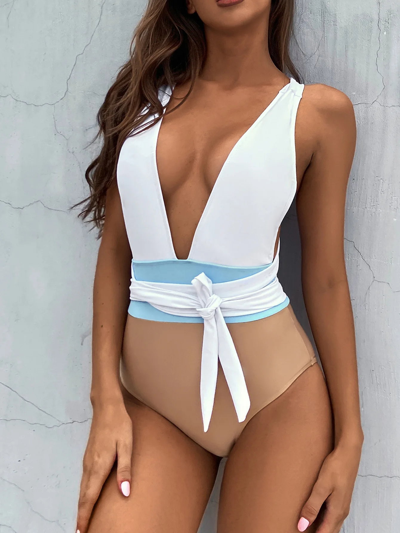 

2022 New Splicing Deep V Neck One Piece Swimsuit Women Bandage Swimwear Female Monokini Padded Bather Bathing Suit Swim
