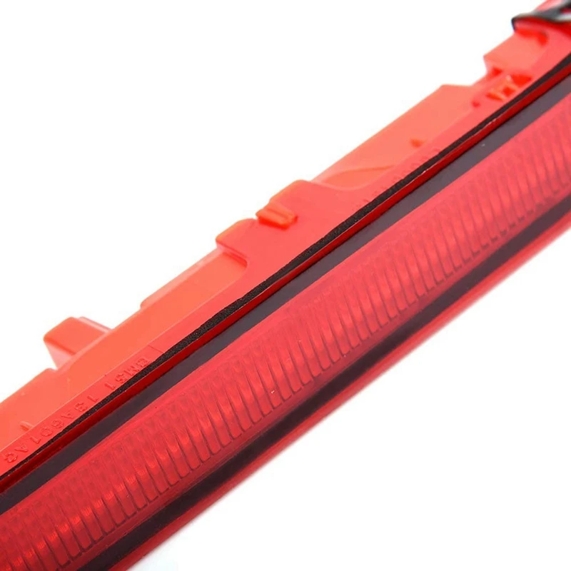 Третье высококлассное дополнительное тормозное расстояние для Ford Focus 3 III 2012-2017