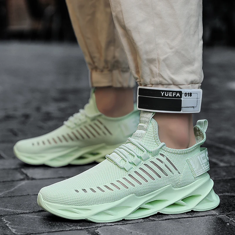 Sneakers Men Running Shoes Comfortable Soft Street Sports Shoe Breathable Thick Bottom Increasing Height Wear-resisitant