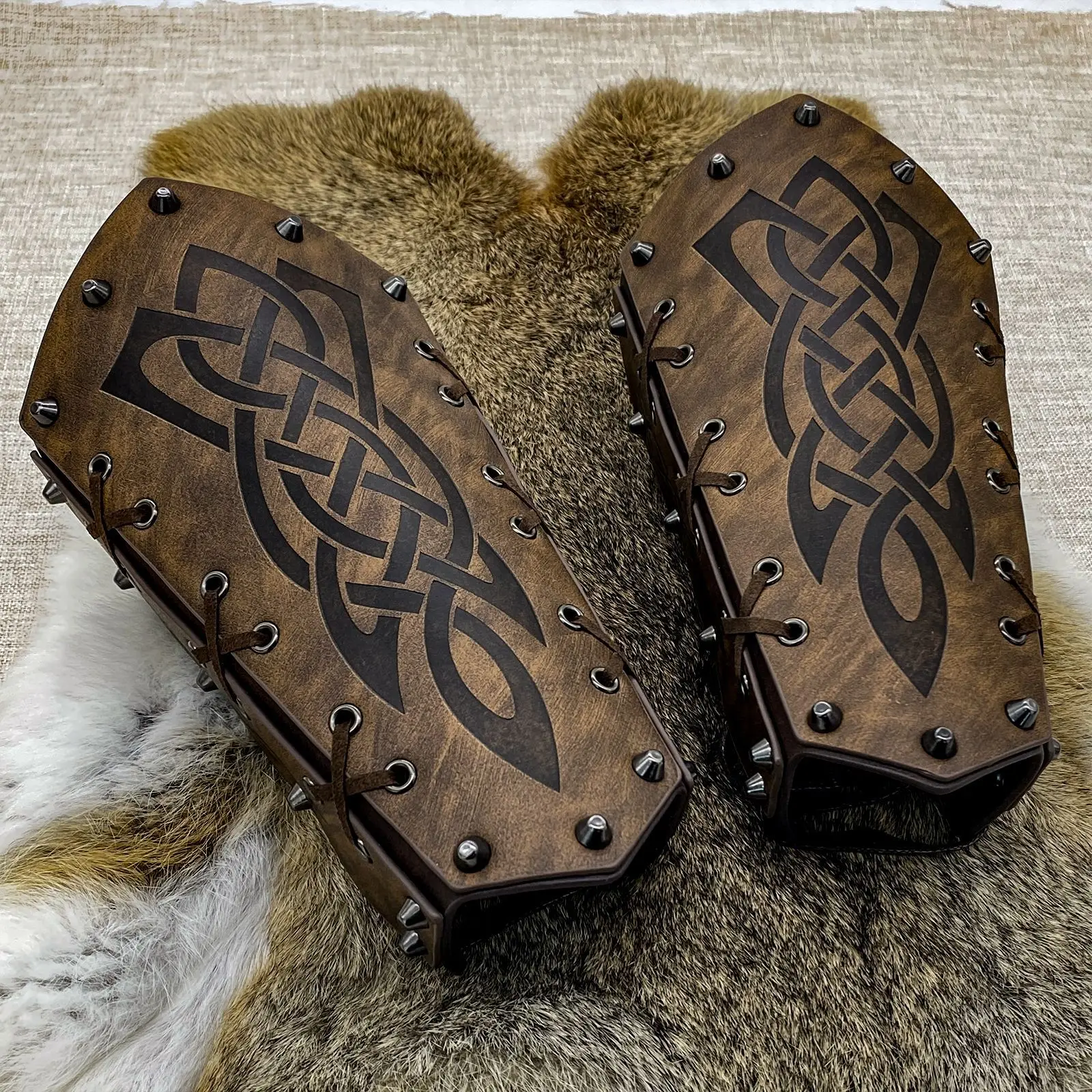 

NORRON Vikings Sword Genuine Leather Bracer Arm Armor Warrior Soldier Pirate Hunter Armband Cuff Medieval Anime Cosplay Props
