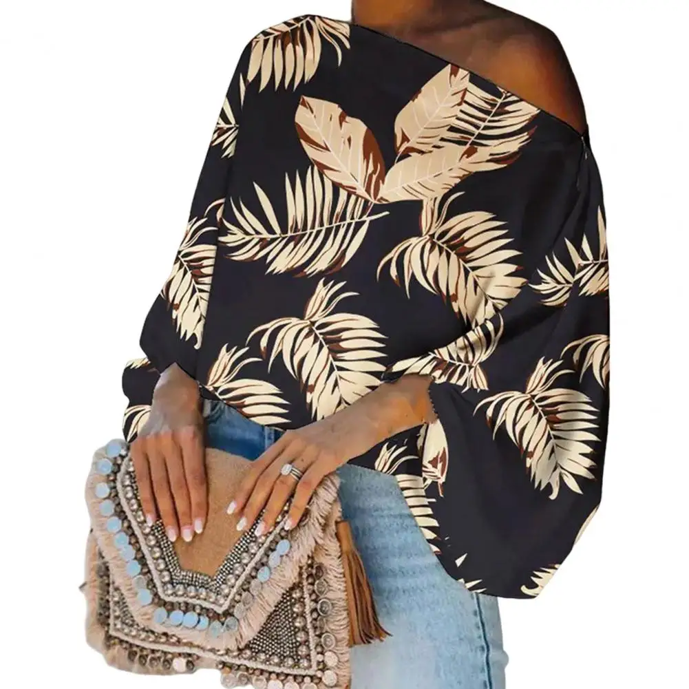 

Женский топ на одно плечо с вырезом лодочкой и длинным рукавом-фонариком свободного кроя модная Элегантная блузка с принтом листьев женска...