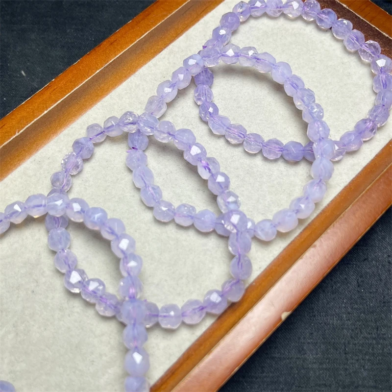 Детский браслет из яшмы