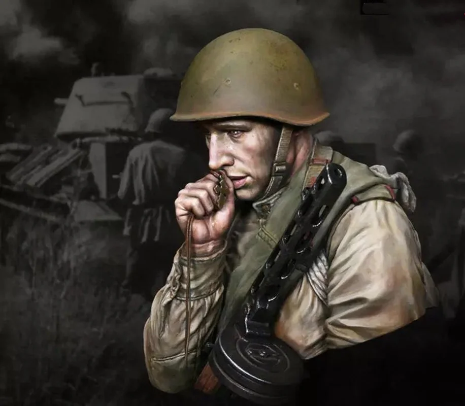 

Resin 1/10 bust model kit Praying Soviet soldier unpainted XX113D