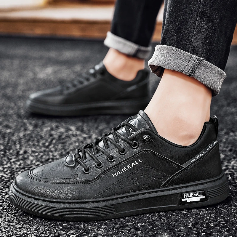 

New Spring Leisure Anti Slip Thick Sole Lace Up Sneakers Men Comfortable Soft Sole Breathable Versatile Men's Vulcanize Shoes