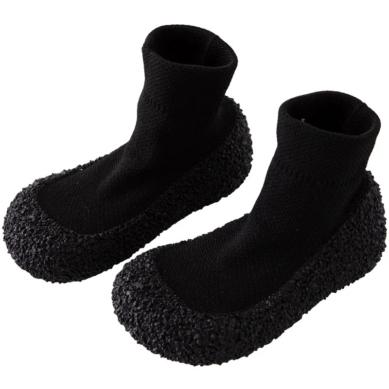 

New Children's Couple Parent-child Breathable Diving Shoes Soft And Comfortable Beach Swimming Pool Indoor Floor Luminous Socks