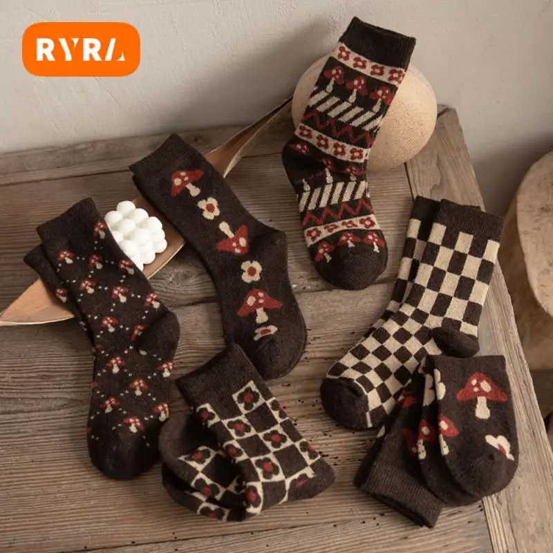 

Stockings Retro Multiple Patterns To Choose From Not Easily Detached Breathable And Sweat Absorbing Do Not Hook Your Toes