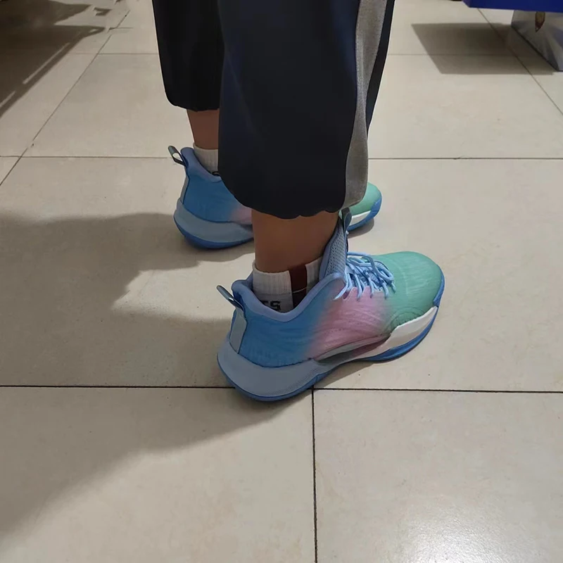 Luminous Basketball Shoes For Men And Women With New Color Matching Friction Noise Non-slip Wear-resistant Large Size